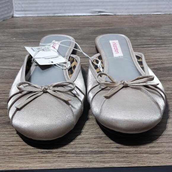 Xhilaration Shayla flats women's size 7M SilverSatin Mule Cushioned Insoles NWT - Picture 3 of 12